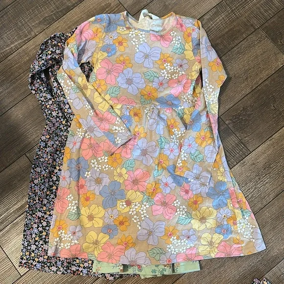 Girls Long Sleeve Dresses Bundle - Picture 2 of 2